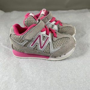 New Balance 542 TD Infant Size 2 Girls Lifestyle Shoes Grey Pink KV542SPI EUC